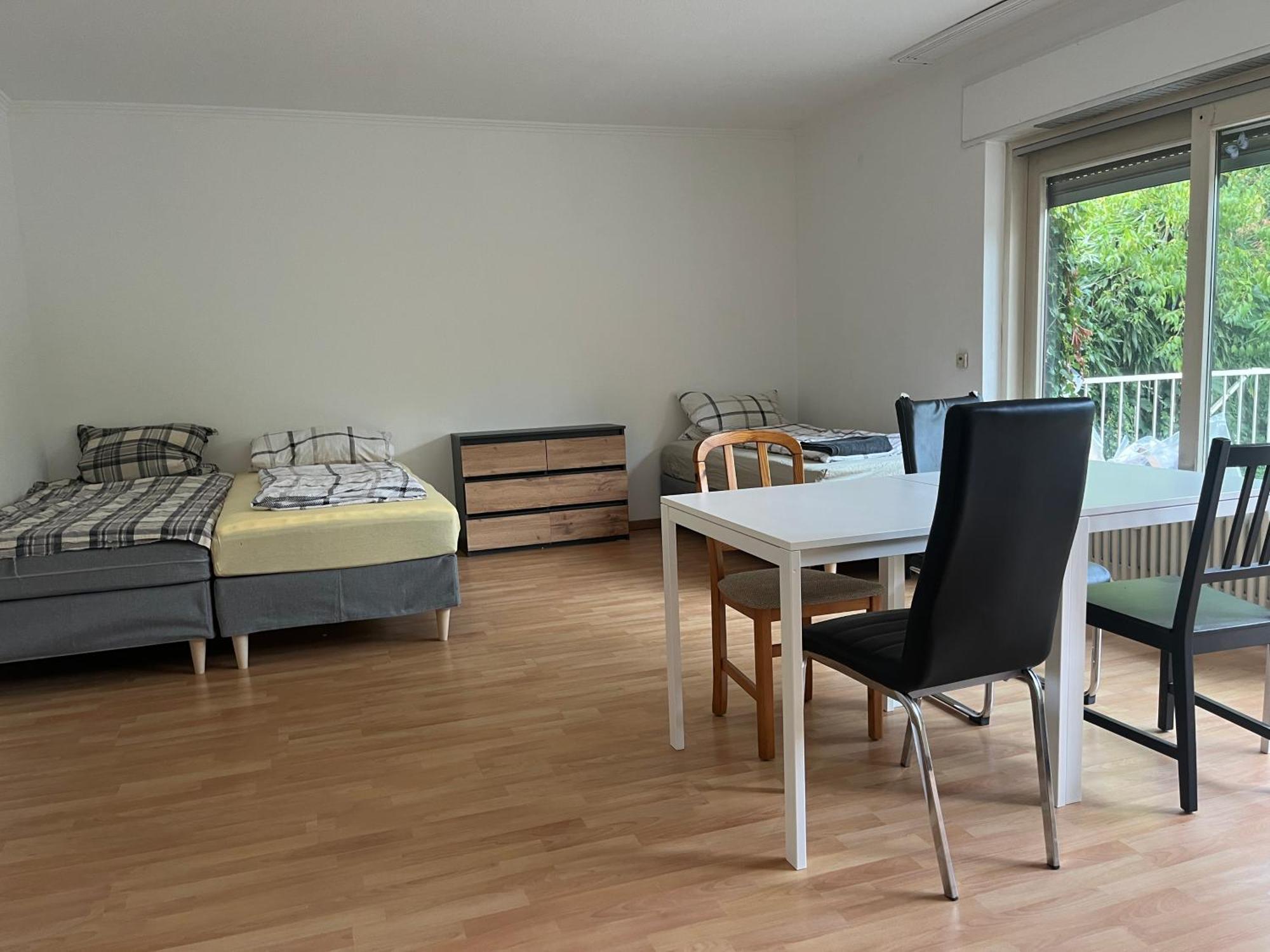 Monteurzimmer In Durlach! By Simplex Villa Karlsruhe Esterno foto