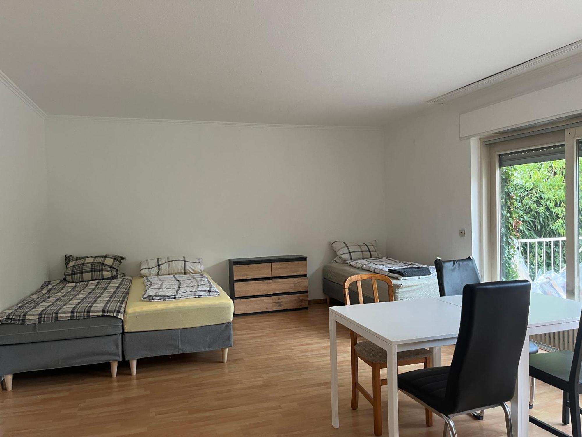 Monteurzimmer In Durlach! By Simplex Villa Karlsruhe Esterno foto